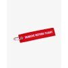 red key tag remove before flight privesek na klice eeroplane